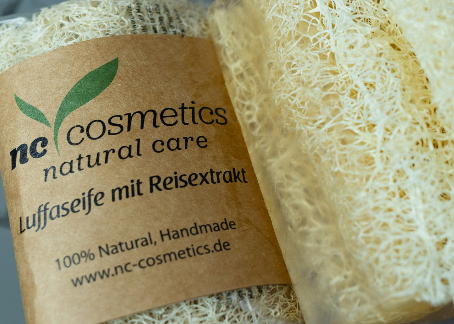 Luffa-Seife mit Reisextrakt – Glätte & Feuchtigkeit für ein ebenmäßiges Hautbild